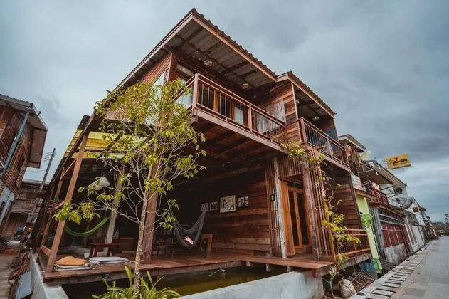 Suneta Hostel Chiangkhan - Dış Mekan