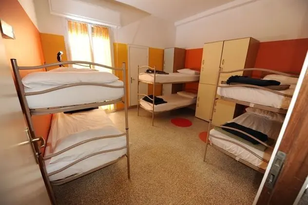 Sunflower Beach Backpacker Hostel - Oda