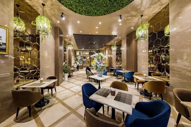 Sunflower CBQ Hotel