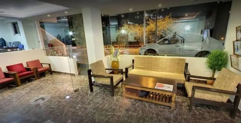 Hotel Sungrace Mussorie - Lobi