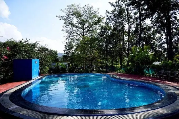 Sunita Corbett Retreat by OpenSky - Havuz