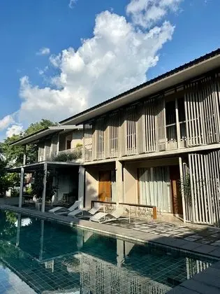 SUNKISS pool.bed.cafe - Öne Çıkan Resim