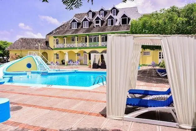 Sunkissed Suites at Sandcastles - Havuz