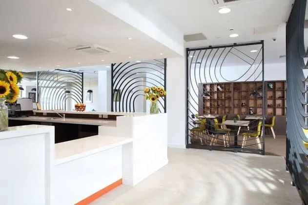 Sunley Hotel - Lobi
