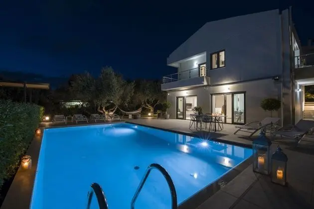 Sunlight Breeze Villa