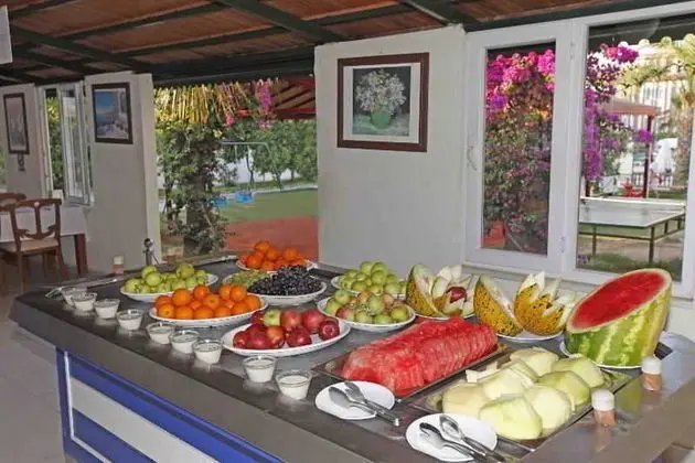 Sunlight Garden Hotel - Yeme / İçme