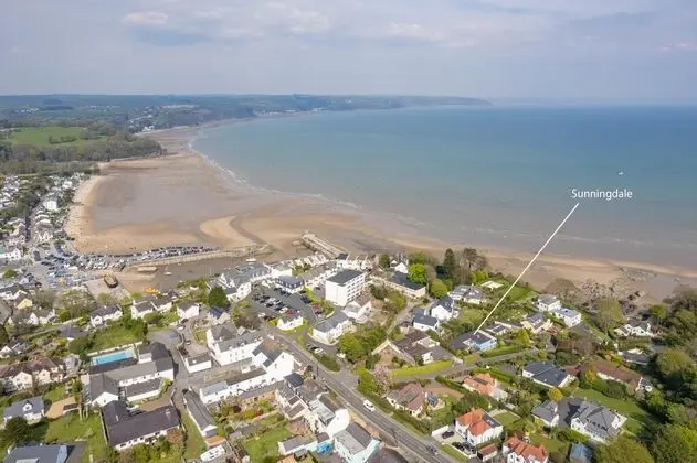 Sunningdale - Beach Side Cottage Sea Views Parking