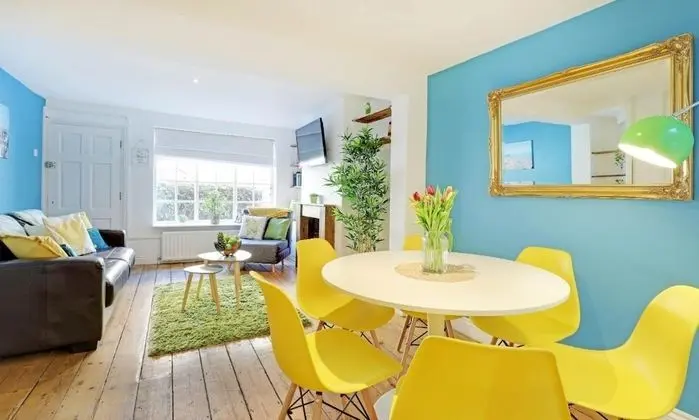 Sunny Cottage - Central Brighton Lanes - Sleeps 6 to 8 Guests