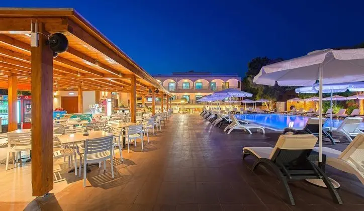 Sunny Days Hotel - Havuz