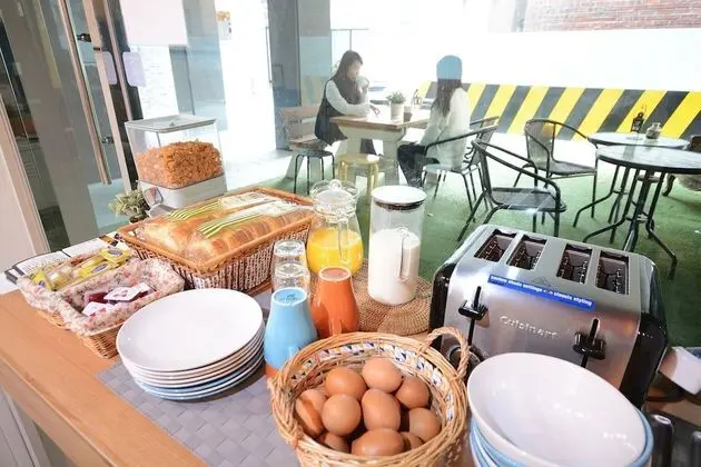 Sunny Hill Guesthouse Hongdae - Lobi