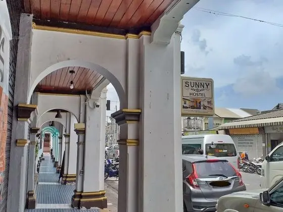 Sunny Hostel Phuket - Dış Mekan