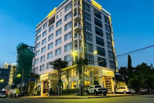 Sunny Hotel