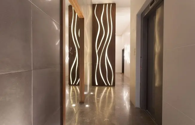 Sunny Luxary Apartments - Lobi
