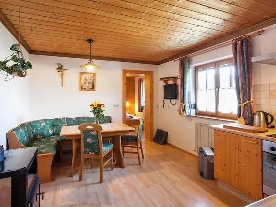Sunny Mountain View Apartment in Kaunerberg - Yerinde Yemek