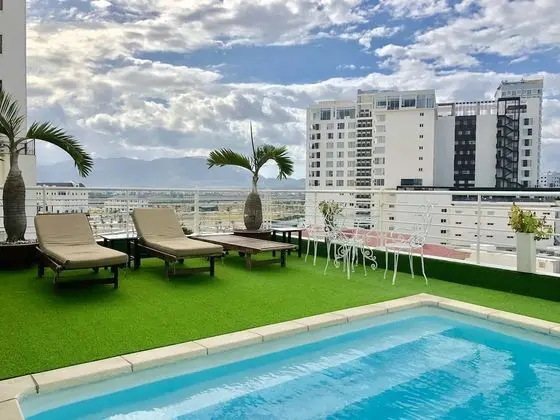 Sunny Hotel
