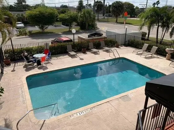Sunny Palms Inn