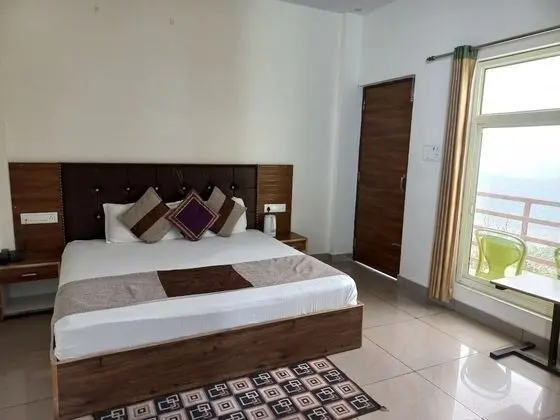 Sunny Pines Resort