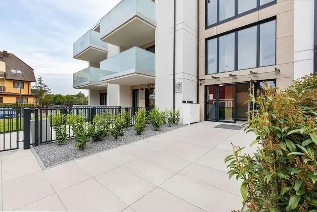 Sunny Rewal Apartments by Renters