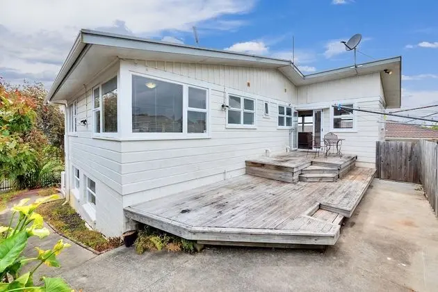 Sunny Three Bedroom Delight Upper Level