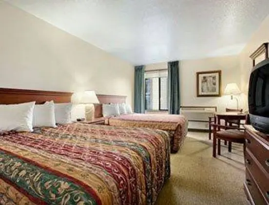 Sunnyside Inn and Suites
