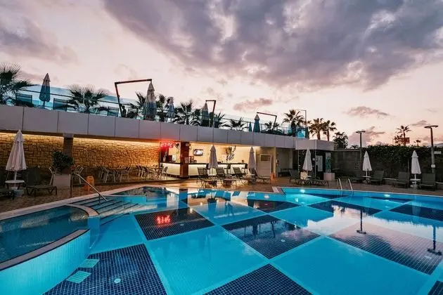 Sunprime C-Lounge Hotel - Havuz