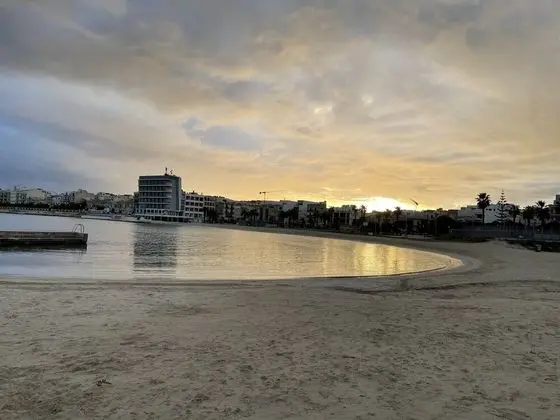 Sunrise Apt Near Beach, Wifi, Smarttv 60, Netflix