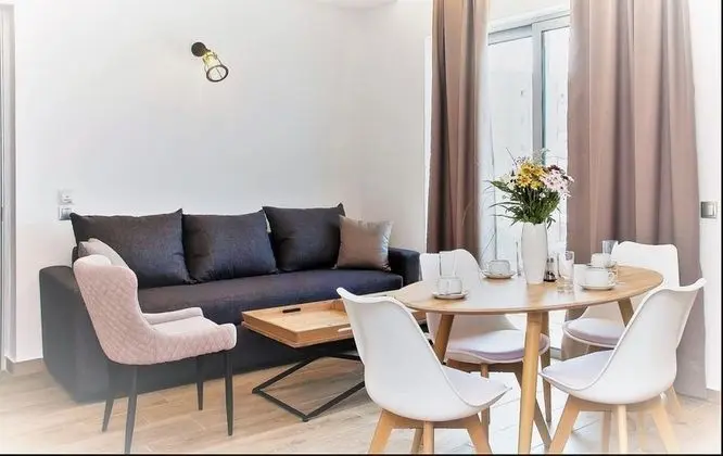 Sunrise Apt - Oda
