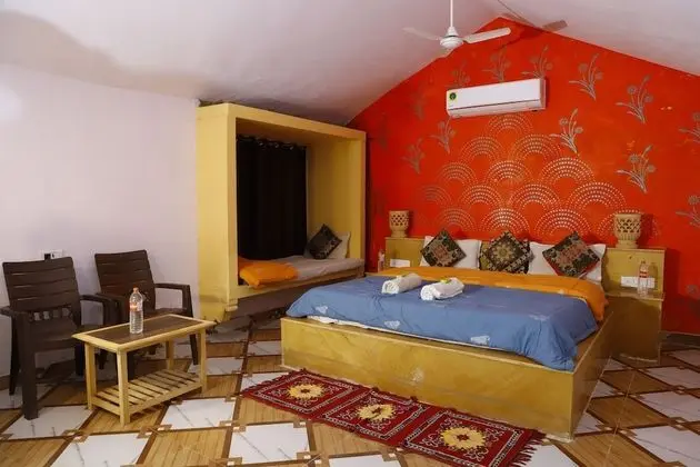 Sunrise Desert Resort