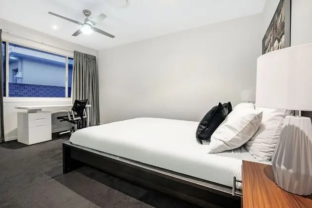 Sunrise Executive 5 Bedroom Home - Oda
