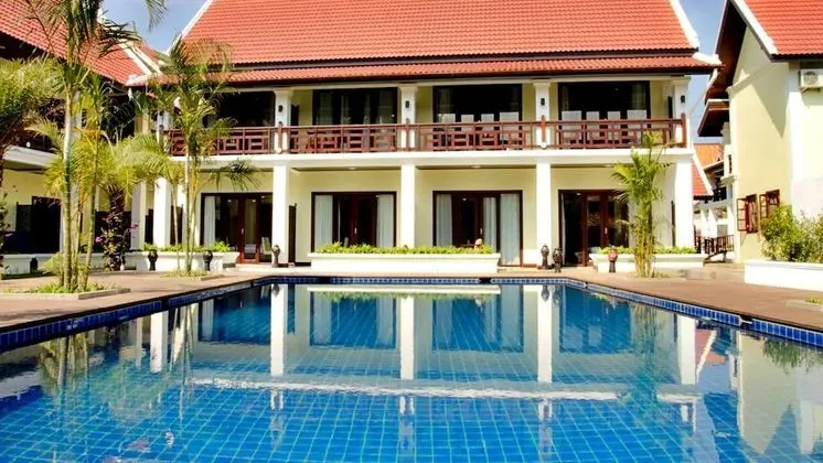 Sunrise Garden House