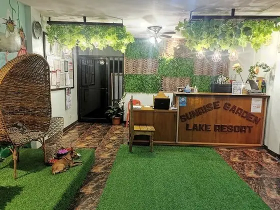 Sunrise Garden Lake Resort - Lobi