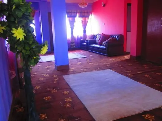 Sunrise Homestay Nepal - Lobi
