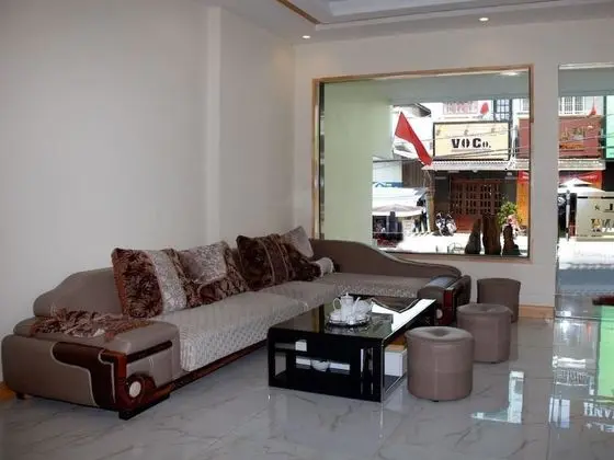 Sunrise Hotel - Hostel - Lobi