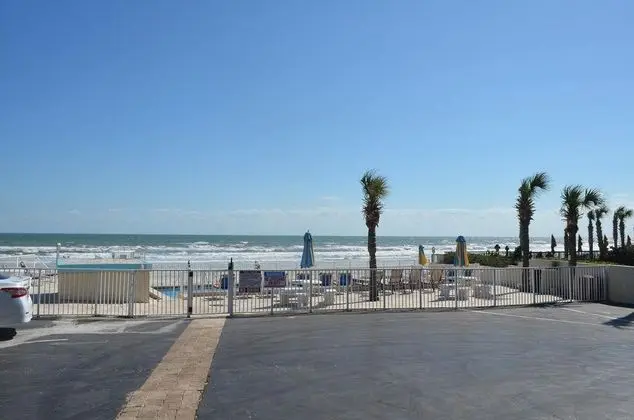 Sunrise Inn On The Beach
