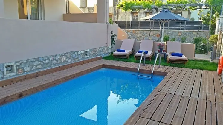 Sunrise Residence - Havuz