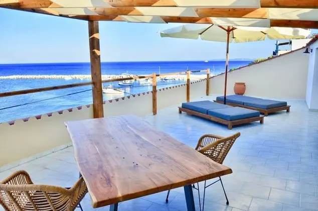 Sunrise Hotel - Oda Manzaraları