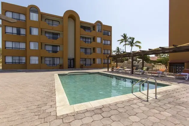 Sunrock Condo Hotel - Havuz