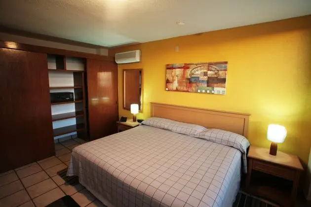 Sunrock Condo Hotel - Oda