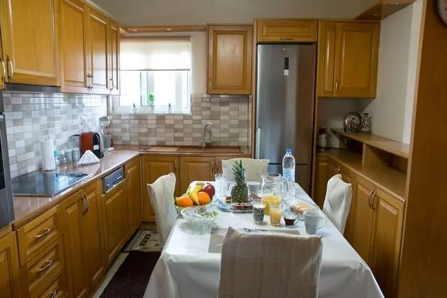 Sunset Apartments near Athens Airport - Mutfak