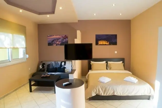 Sunset Apartments near Athens Airport - Oda