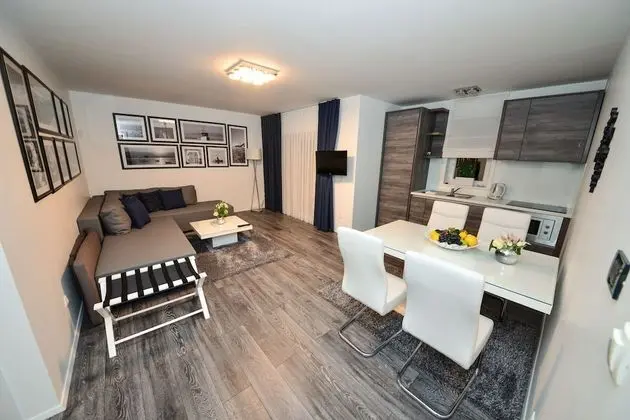 Sunset Apartments - İç Mekan