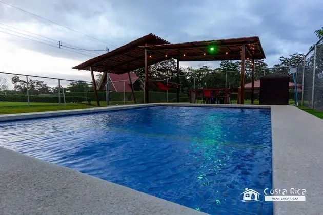 Sunset Arenal House - Havuz