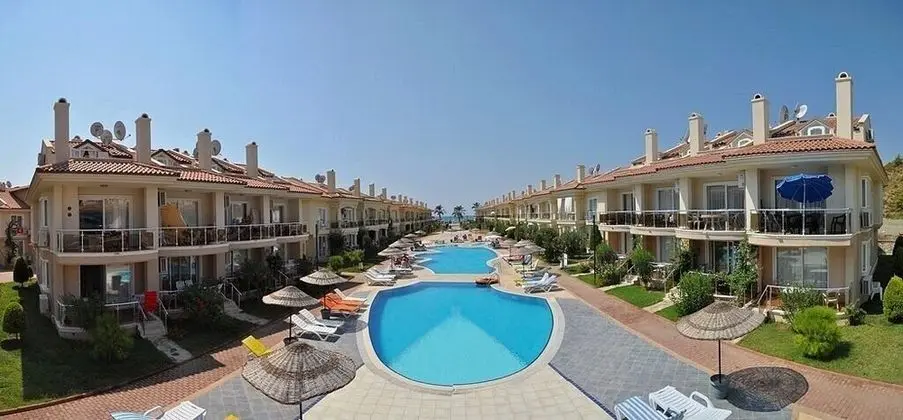 Sunset Beach Club Lebrentals