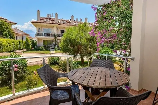 Sunset Beach Club Lebrentals - Dış Mekan
