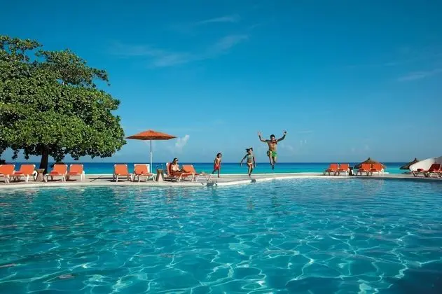 Sunset Beach Resort Spa and Waterpark - Plaj