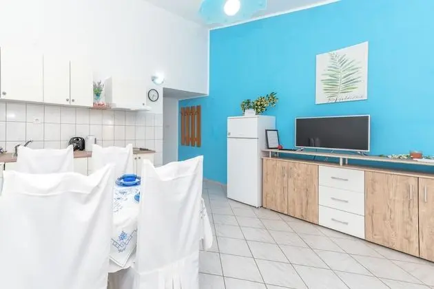 Sunset Blue Apartment