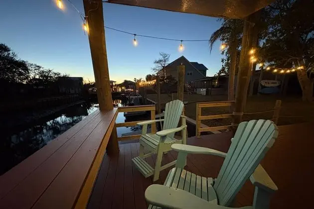 Sunset Canal Cottage - Dış Mekan