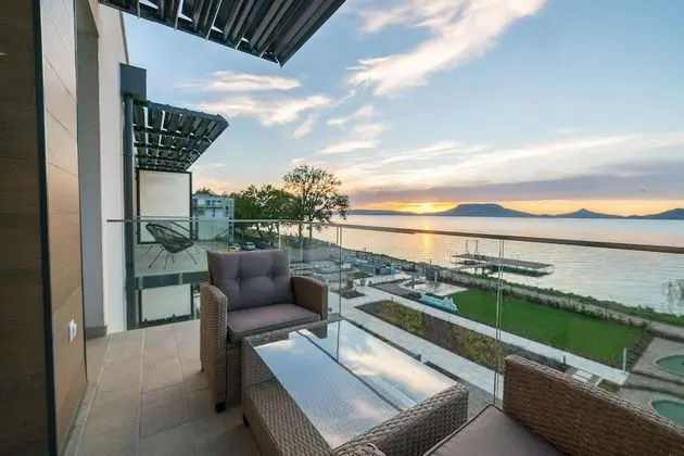 Sunset Resort