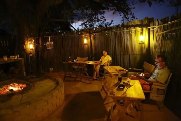 Sunset Game Lodge to Sunset Lodge & Safaris - Dış Mekan