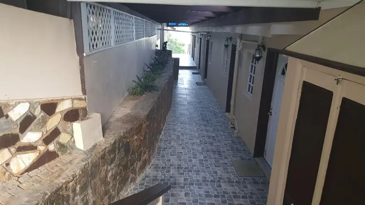 Sunset Gardens Guesthouse - Lobi